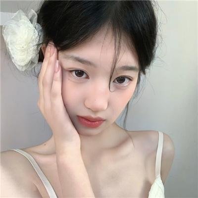 牌坊下的女人